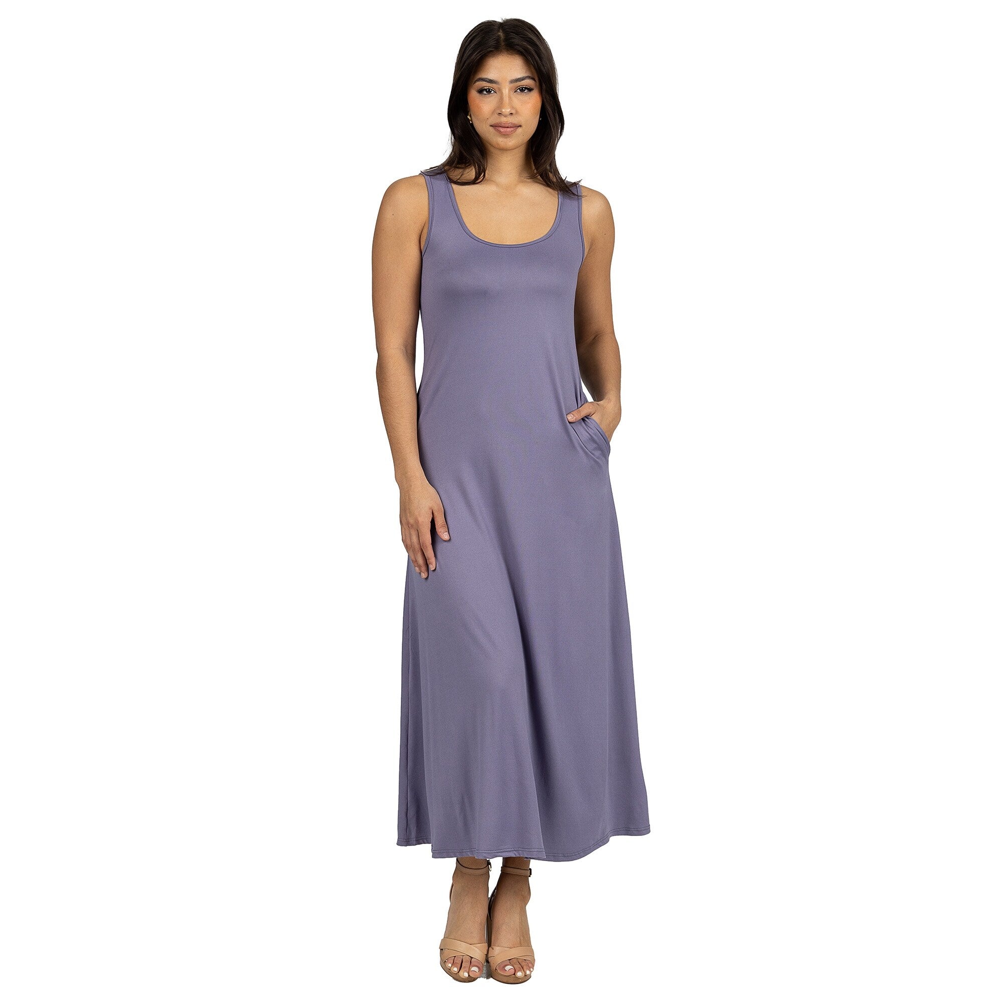 24seven-Comfort-Apparel-Scoop-Neck-Sleeveless-Maxi-Dress-with-Pockets_921add16-ba2e-4e53-b40b-33b62cdaf682